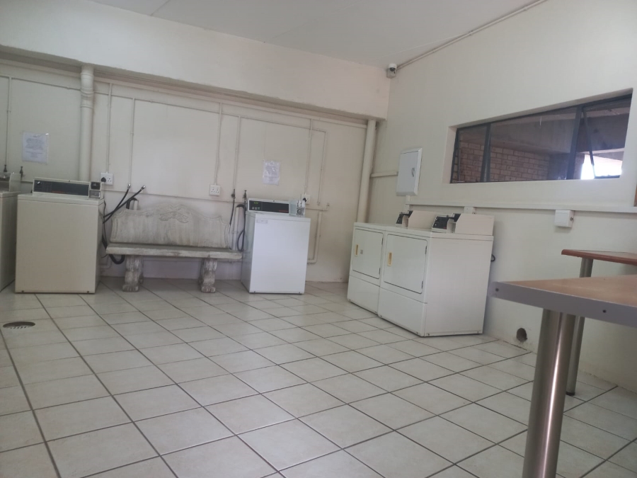 2 Bedroom Property for Sale in Kannoniers Park North West